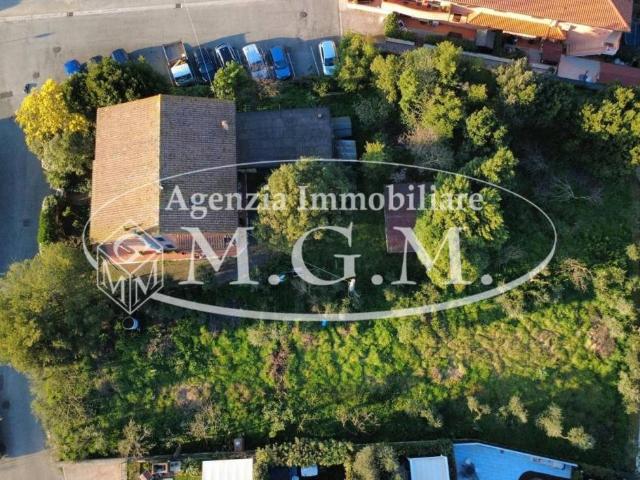 Vendesi villa bifamiliare a Santa Maria a Monte