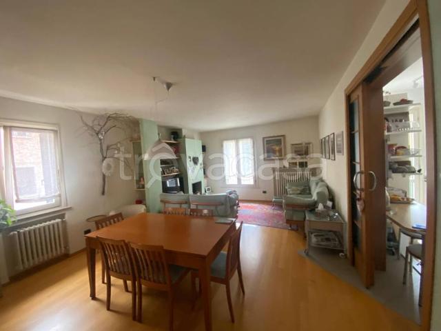 Vendesi villa bifamiliare a Scandiano via per Rubiera, Arceto