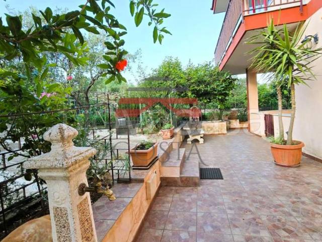 Vendesi villa bifamiliare a Palermo via Bellolampo, 5900, Borgo Nuovo Castellana