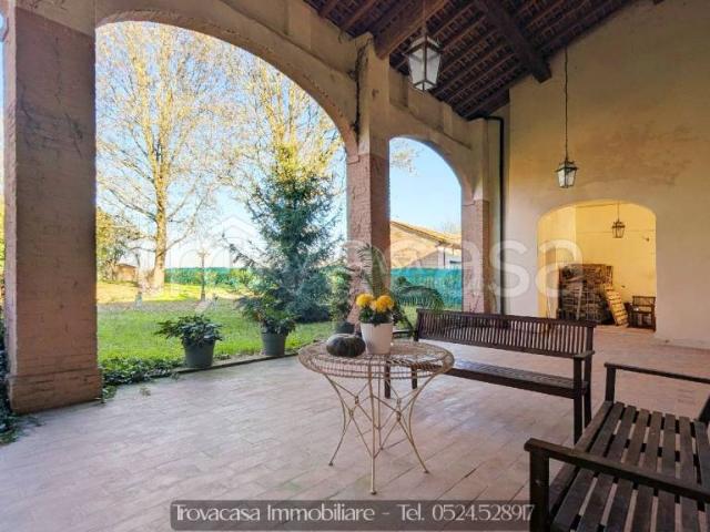 Vendesi villa bifamiliare a Parma via Paradigna, Paradigna Centro Torri