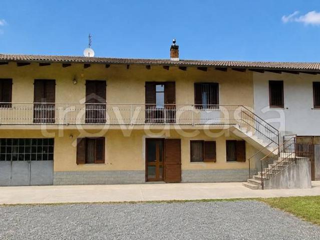 Vendesi villa bifamiliare a Piscina via Marsaglia, 2