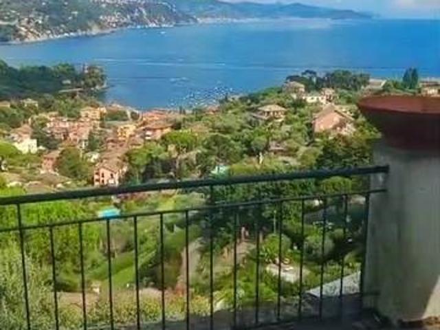 Vendesi villa bifamiliare a Rapallo, San Michele Di Pagana