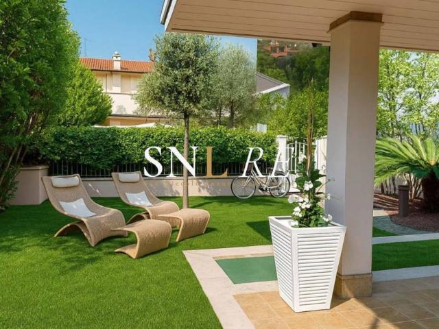 Vendesi villa bifamiliare a Vittoria Apuana, Forte dei Marmi
