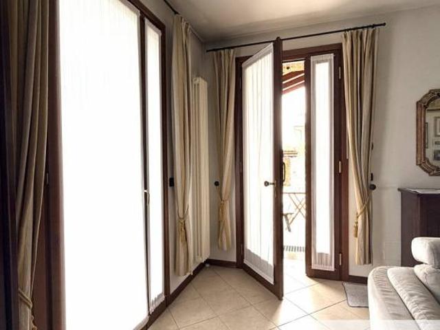 Vendesi villa bifamiliare a Villanova di Camposampiero
