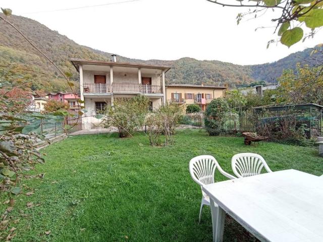 Vendesi villa bifamiliare a Zanano, Sarezzo