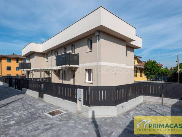 Vendesi villa bifamiliare a Zevio via Luigi Pirandello, Campagnola