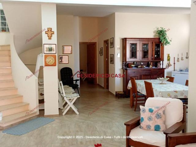 Vendesi villa bifamiliare ad Alcamo