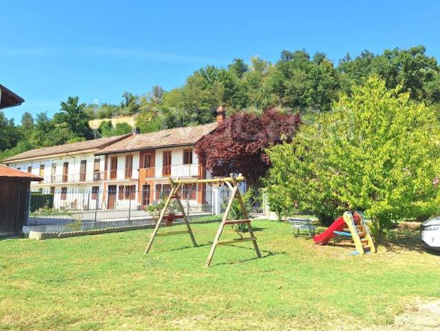 Vendesi villa bifamiliare ad Alba