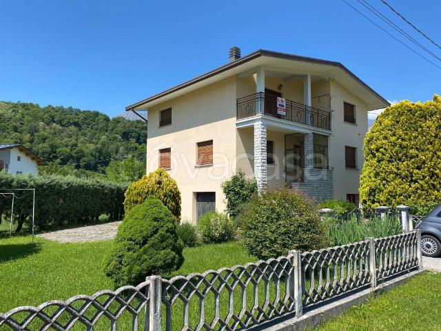 Vendesi villa bifamiliare ad Alpago
