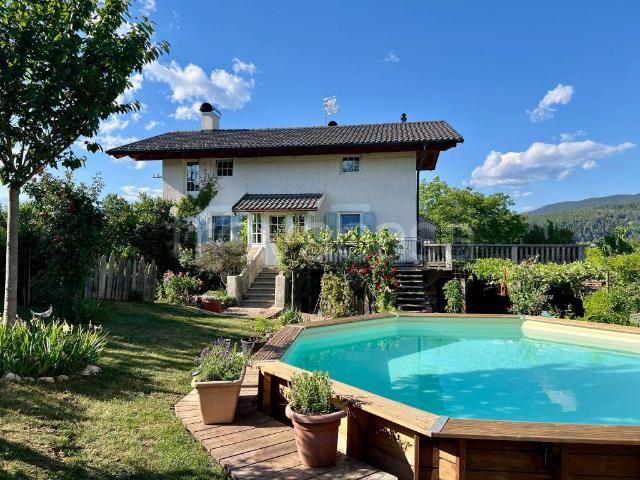Vendesi villa bifamiliare ad Amblar Don via Vallavena, 2