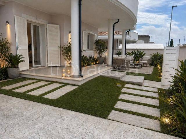 Vendesi villa bifamiliare ad Anzio via Colle Palatino, 40, Cocchino