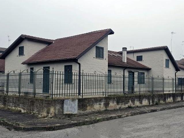 VENDESI VILLA IN IN VIA II TRAVERSA ALDO MORO, 18 – VENOSA