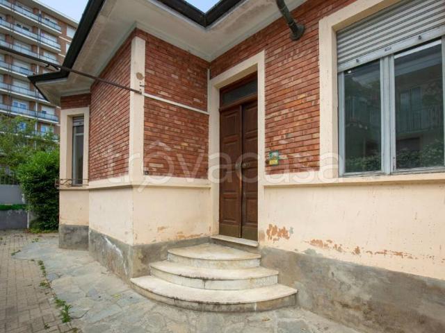 Vendesi villa singola a Torino via Pietro Cossa, 10, Parella
