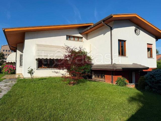 Vendesi villa singola a Torre, Pordenone