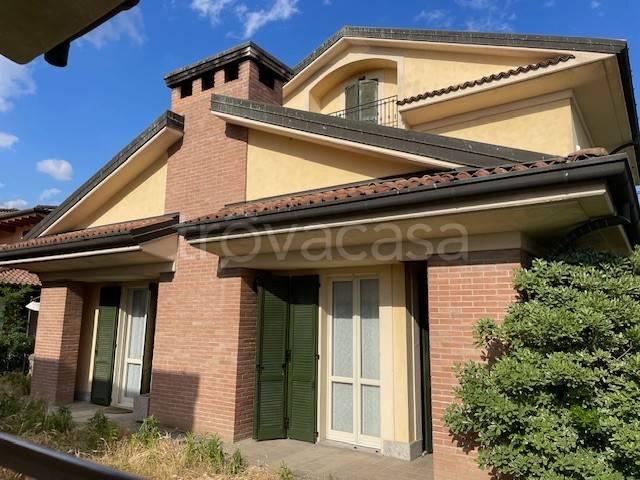 Vendesi villa singola a Trescore Cremasco via Giuseppe Verdi