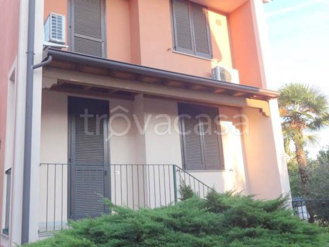 Vendesi villa singola a Tribiano