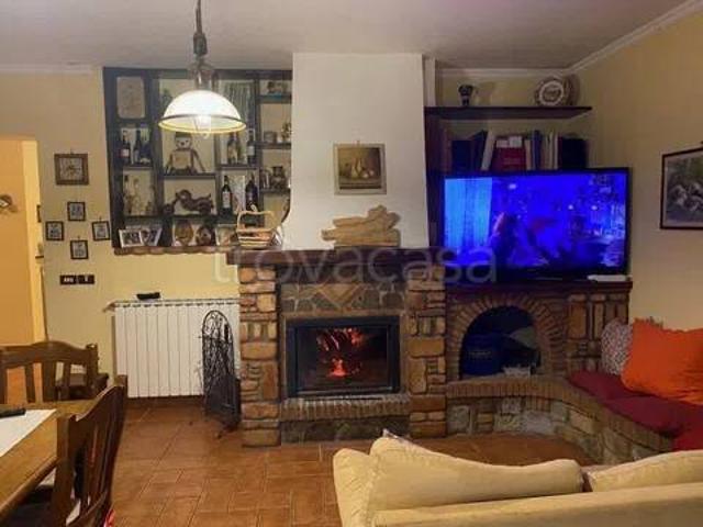 Vendesi villa singola a Tuoro, Sessa Aurunca