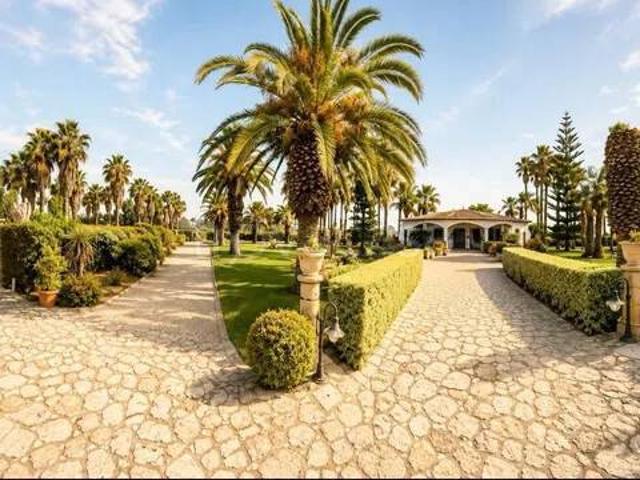 Vendesi villa singola a Tuglie