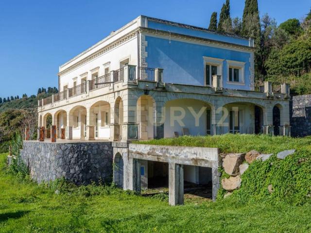 Vendesi villa singola a Valverde via Casalrosato, 19