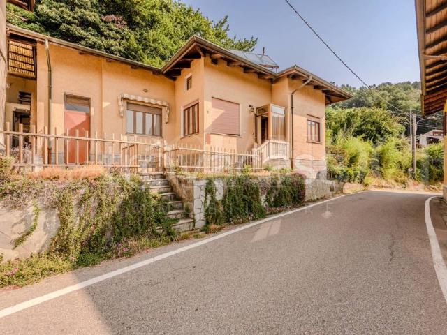 Vendesi villa singola a Vallanzengo