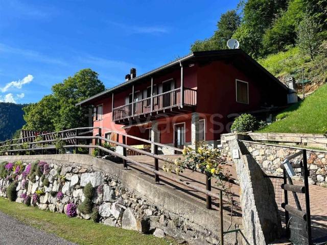 Vendesi villa singola a Varallo