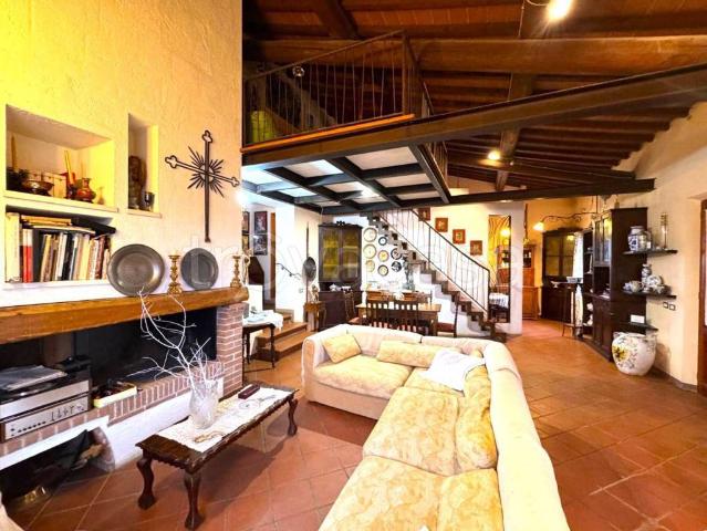 Vendesi villa singola a Venturina, Campiglia Marittima