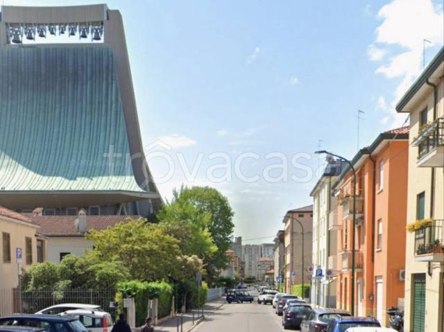Vendesi villa singola a Venezia, Mestre