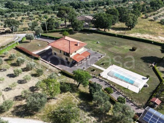 Vendesi villa singola a Vietri di Potenza strada Veglia, 1