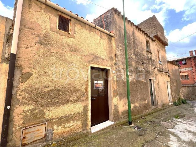 Vendesi villa singola a Villacidro via Sant'Antonio