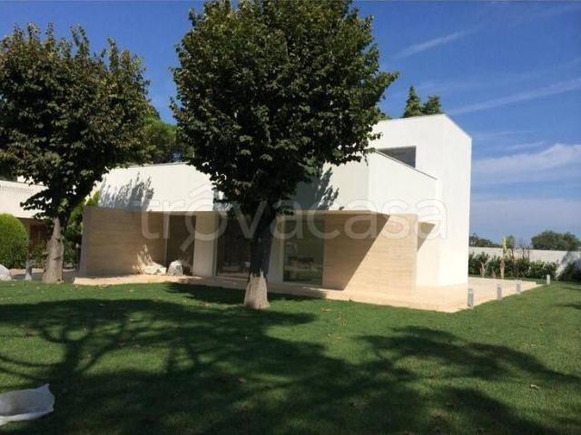 Vendesi villa singola a Bari via Bitritto, 131, Carbonara di Bari