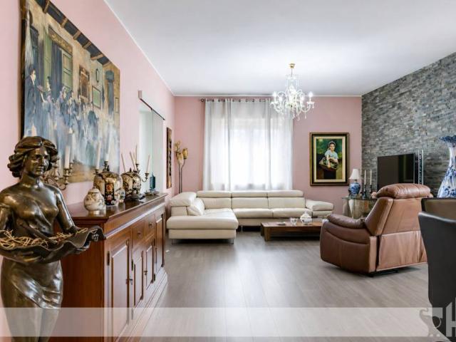 Vendesi villa singola a Belluno