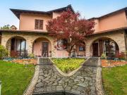 Vendesi villa singola a Besana in Brianza