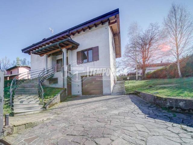 Vendesi villa singola a Bodio Lomnago via Rogorella 9