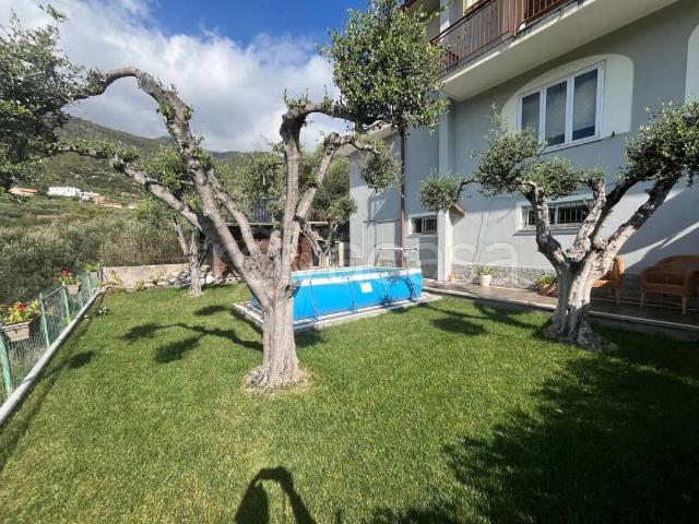 Vendesi villa singola a Boissano via Marici