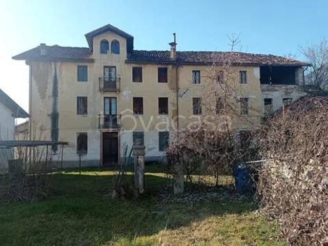 Vendesi villa singola a Bolzano Bellunese, Belluno