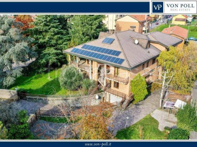 Vendesi villa singola a Bollate via Madonna, 83