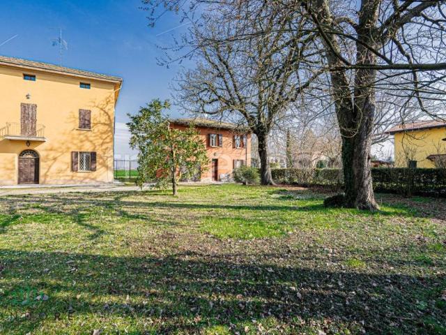 Vendesi villa singola a Bologna via Frabazza, 9, Pilastro