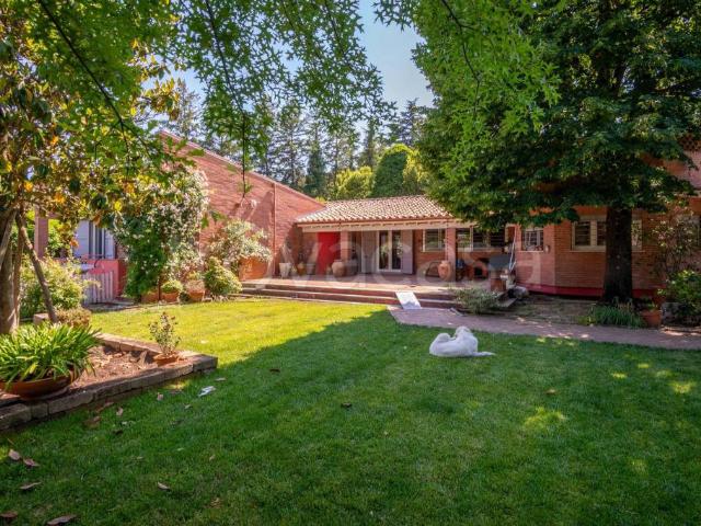 Vendesi villa singola a Bracciano via Fra' Giovanni
