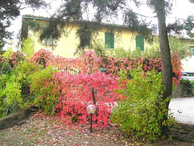 Vendesi villa singola a Bucine