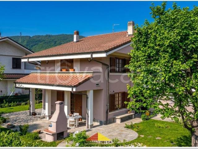 Vendesi villa singola a Busca corso 25 Aprile