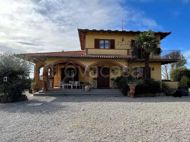 Vendesi villa singola a Camucia, Cortona