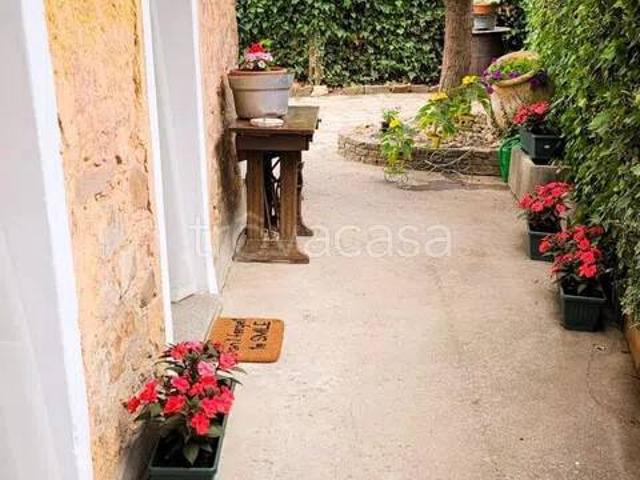 Vendesi villa singola a Camporosso