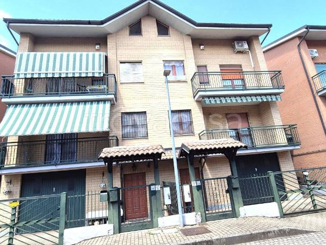 Vendesi villa singola a Candiolo via Roma