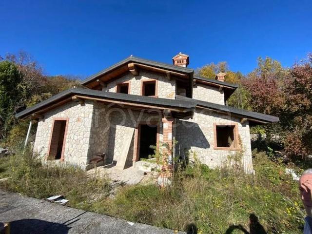 Vendesi villa singola a Caneva