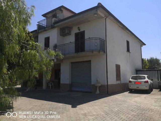 Vendesi villa singola a Castelcivita