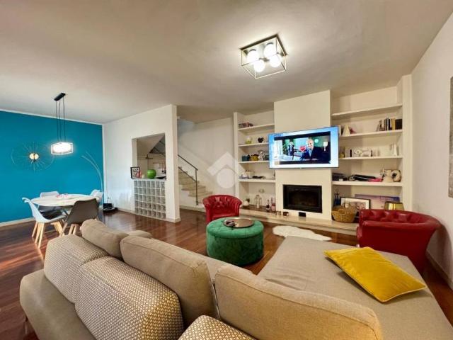 Vendesi villa singola a Castelleone via Garibaldi, 7