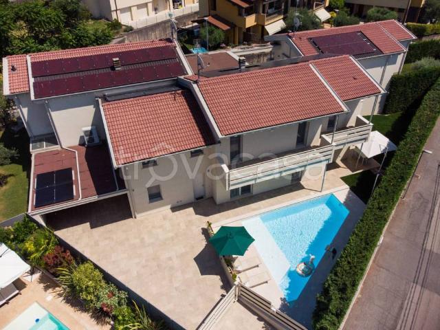 Vendesi villa singola a Castiglione delle Stiviere