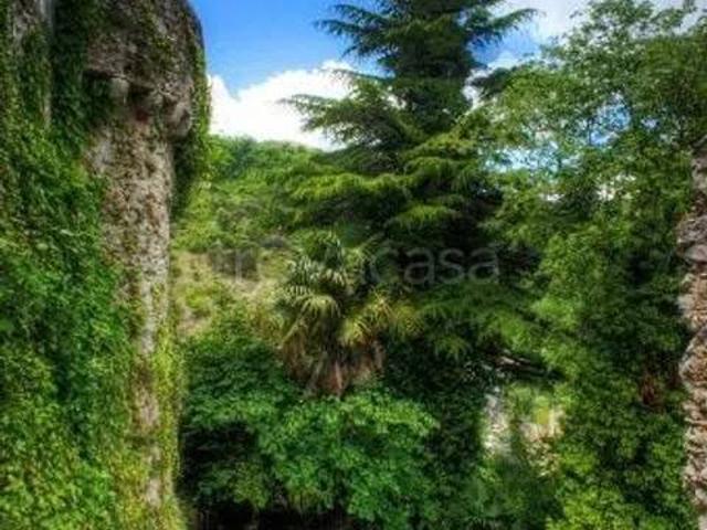 Vendesi villa singola a Casalvieri