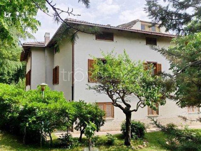 Vendesi villa singola a Cingoli via San Giuseppe