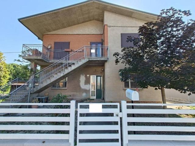 Vendesi villa singola a Conselice via 14 Aprile, 49, Lavezzola